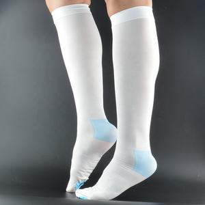 Medias de Compresión Antiembólicas Eficaces, Calcetines <span class=keywords><strong>Ted</strong></span> con Punta Abierta y Orificio de Inspección en la Punta - Product Image 2