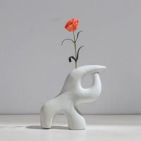 Vase à fleurs en céramique de style minimaliste moderne ARM LVG, décoration artistique créative en porcelaine pour la maison, récipient floral design