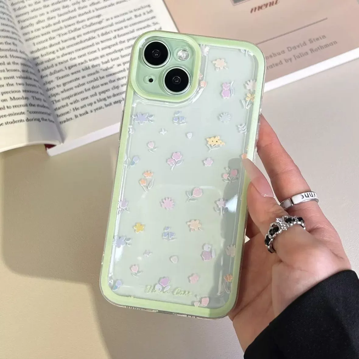 สีเขียว