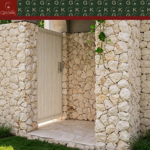 Revêtement extérieur en pierre calcaire blanc crème de haute qualité GOLDKING pour villas de villégiature, coupe aléatoire, pose sèche, façade en pierre naturelle pré-découpée CNC - Product Image 2