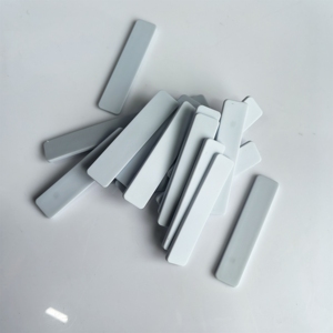 GSC 860-960Mhz Passive UHF RFID Silicone Laundry Tag 55*12*2.4mm for Apparel Hotel Washing Management <b>Access</b> <b>Control</b> <b>Cards</b> - Product Image 1