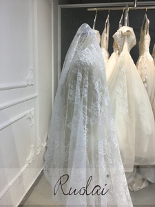 WV04 Beau <span class=keywords><strong>Voile</strong></span> <span class=keywords><strong>de</strong></span> Dentelle Classique <span class=keywords><strong>de</strong></span> 2.5m <span class=keywords><strong>de</strong></span> Longueur X 1.5m <span class=keywords><strong>de</strong></span> <span class=keywords><strong>Largeur</strong></span> sur Mesure Voiles <span class=keywords><strong>de</strong></span> <span class=keywords><strong>Mariée</strong></span> <span class=keywords><strong>de</strong></span> Mariage - Product Image 2