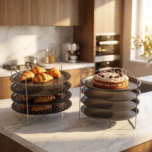 Plaque à <span class=keywords><strong>pizza</strong></span> noire, support à <span class=keywords><strong>pizza</strong></span>, ensemble de cuisson, plateaux perforés antiadhésifs de 13 pouces pour four et grill, support pliable multifonctionnel - Product Image 1
