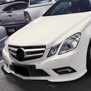 ชุดแต่งรอบคันสำหรับ Mercedes Benz E-Class Coupe C207 AMG Line ปี 2009-2012 ชุดแต่งกันชนหน้า สปลิตเตอร์ลิป สปอยเลอร์กันชนหน้า อุปกรณ์ตกแต่งรถยนต์ - Product Image 4