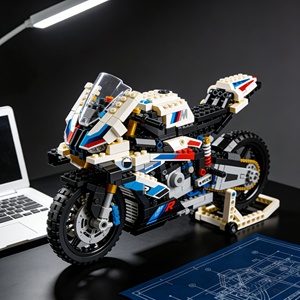 Ensemble de blocs de construction de modèle de <span class=keywords><strong>moto</strong></span> de course DIY Elite personnalisé pour l'affichage et la collection professionnels - Product Image 1