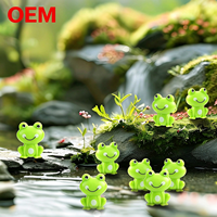 Figurine de grenouille verte miniature en plastique et résine OEM, ornement de micro-paysage, accessoires de décoration pour maison de poupée et bonsaï, artisanat DIY