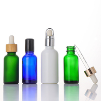 Bouteilles en verre ambré givré clair Offre Spéciale 5ml-100ml pour l'emballage cosmétique d'huile essentielle de goutte d'oeil de sérum de barbe avec le compte-gouttes