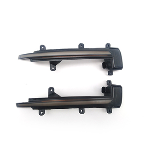 Intermitentes LED Dinámicos para Espejos Retrovisores Laterales de Auto, para TT / TTS (8J) TTRS (8J) R8 (42) 2007 - 2015 - Product Image 1