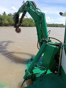China Factory Direct Multifunction Watermaster Dredger with Engine and Motor Favorable Price Sand <strong>Dredging</strong> <strong>Machine</strong> for Sale - Product Image 6
