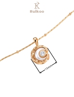 Collier Pendentif Luxe Tendance Chrétien Vintage Plaqué Or 18K Nacre Acier Inoxydable 316 Zircon Maillons Ajustables Femme