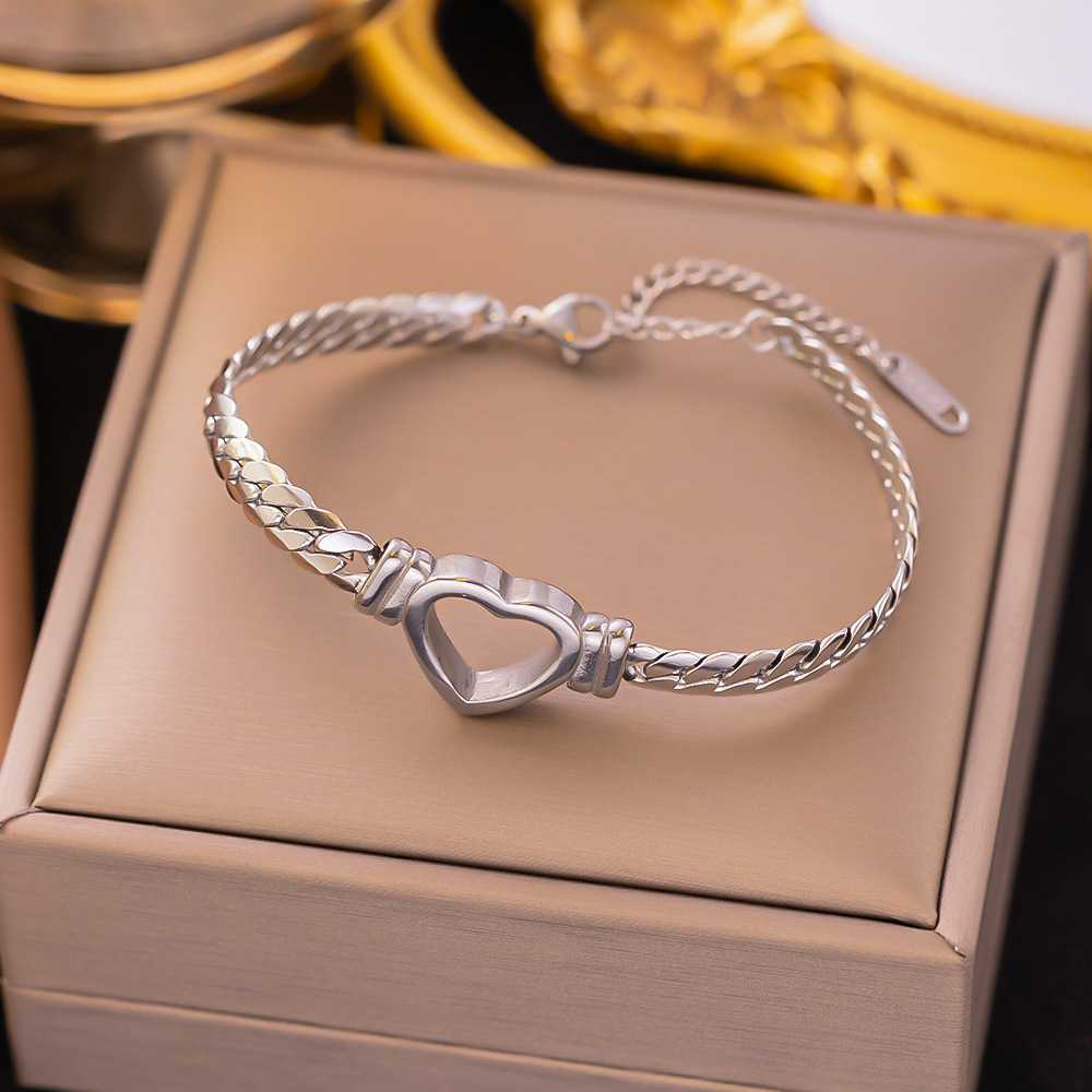 bracelet coeur creux couleur acier