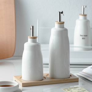 Bouteille Distributrice d'Huile en Céramique OEM ODM <span class=keywords><strong>pour</strong></span> Cuisine, Anti-Goutte, Facile à Utiliser, <span class=keywords><strong>pour</strong></span> Sauce Soja, Vinaigre et Condiments Domestiques - Product Image 3