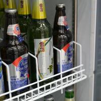 Réfrigérateur vertical à double porte fabriqué en Chine, armoire de présentation de boissons à refroidissement par air, étagères réglables, vin, bière