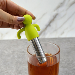 Filtre à thé en acier inoxydable 304 de forme unique, poignée en silicone de qualité alimentaire, accessoires de bar de cuisine à domicile, infuseur à thé vert - Product Image 2