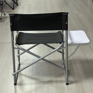 Silla de director metálica resistente con diseño plegable y bolsillo lateral. Funciona bien para trabajos de estudio y diversos eventos al aire libre - Product Image 3
