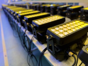 <span class=keywords><strong>SGM</strong></span> <span class=keywords><strong>P5</strong></span> sans fil DMX 24X20W LED City Color Wash Lights RGBW Outdoor - Product Image 5