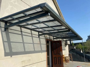 Pérgola de Aluminio Manual Resistente al Viento de Nuevo Diseño para Exteriores Toldo Impermeable Cubierta de Patio - Product Image 1