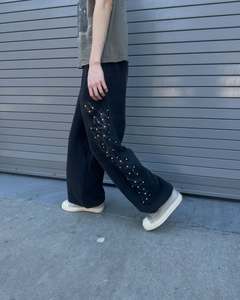 Pantalones Deportivos Personalizados con Cordón Elástico, Remaches Metálicos, Bordado en Cuero, Estilo Casual, Hip-Hop, Rap, Streetwear - Product Image 2