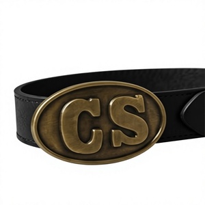 Boucle de ceinture ovale style vintage CS avec large sangle en cuir noir, accessoire métallique durable pour un usage décontracté ou historique - Product Image 2