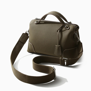 <span class=keywords><strong>Sac</strong></span> à main en cuir OEM vintage pour femme, style Boston, en cuir de vachette, avec poignée supérieure, sacoche à coutures contrastées, vente en gros, personnalisable en usine - Product Image 3