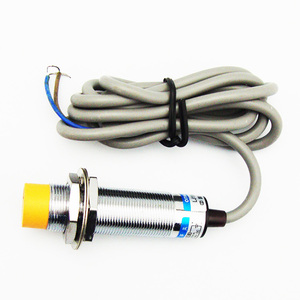 Interruptor de proximidad capacitivo enterrado LJC18A3-5-Z/AY LJC18A3-5-J/EZ LJC18A3-5-J/DZ con conexión roscada de latón niquelado - Product Image 1