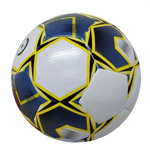 Ballon de football de compétition Coupe des Nations 2026 avec construction thermocollée et cousue à la machine pour un jeu extérieur précis - Product Image 1
