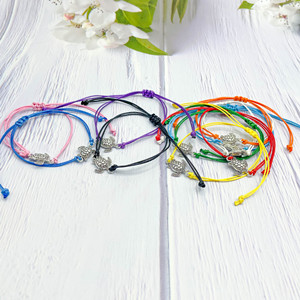 Bracelet style plage océanique fait main avec breloque tortue marine, multicolores, bijou d'amitié tortue - Product Image 3