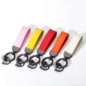 Hot Selling Car Key Chain Luxury Pu Leather Keychain Pure Color Buckle Auto Ring Holder keys Collection Accessories Gift