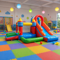 Château gonflable coloré le plus vendu en promotion, 4m*6m, en PVC de 0,55mm, avec piscine et toboggan aquatique pour parc aquatique