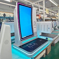 Kiosque de bureau à écran incurvé de 23,6 pouces avec imprimante thermique pour l'impression de reçus au comptoir de service