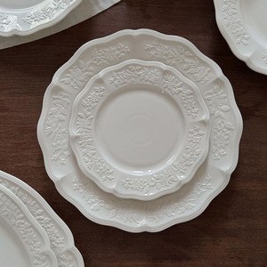 <span class=keywords><strong>Vajilla</strong></span> de cerámica de porcelana, platos de cena, platos de Pasta <span class=keywords><strong>Vintage</strong></span> europeos, <span class=keywords><strong>vajilla</strong></span> de cerámica en relieve <span class=keywords><strong>blanca</strong></span> - Product Image 6