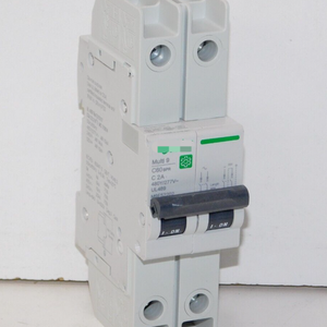 नया मूल तैयार v630u5n4 गोदाम औद्योगिक स्वचालन पीएलसी प्रोग्रामिंग नियंत्रक - Product Image 1