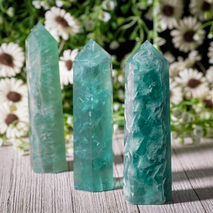 Torre de Fluorita Verde Natural Pulida al por Mayor para Sanación y Decoración del Hogar - Product Image 2