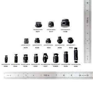 वायर्स कॉर्ड लॉक प्लास्टिक ड्रॉस्ट्रिंग लॉक स्टॉपर थोक अनुकूलित रंग गोल वसंत फैशनेबल चित्रित नायलॉन प्लास्टिक टॉगल - Product Image 5