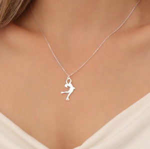 Collar de Patinaje Artístico Chapado en Oro de 18K, Collar Expresa Tu Pasión EN EL Hielo, Diseño de Retorno Layback, Joyería Artesanal de Patinaje sobre Hielo - Product Image 3