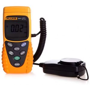 941 Luxmètre portable pour la mesure précise de l'éclairement en lumen ou en foot-candle, destiné aux instruments de mesure et d'analyse - Product Image 1