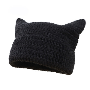 Chapeau en laine tricoté à la main pour femme, motif chat mignon, rayé, chaud pour l'automne et l'hiver, personnalisé - Product Image 6