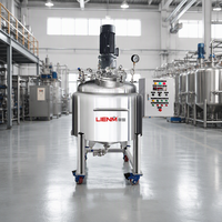 Cuve de mélange à double enveloppe en acier inoxydable avec homogénéisateur motorisé pour la production de détergents et de shampoings CE ISO UE