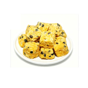 Fruta de la pasión en cubos liofilizada con semillas que conserva su sabor y nutrición naturales, adecuada para refrigerios e ingredientes para hornear. - Product Image 1