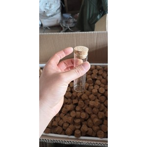 Tubos de ensayo de vidrio de 50 ml con tapón de corcho para uso en laboratorio - Product Image 1