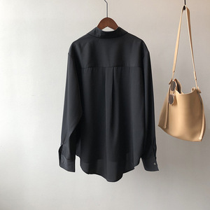 Blus dan kemeja wanita, pakaian sehari-hari kantor berkancing kerah rebah desain terbaru - Product Image 4