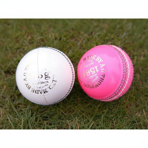 Pelotas de Cricket Waziz de Cuero Genuino Hechas en Pakistán - Product Image 1