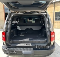 Accessoires de voiture YBJ plaque de marchepied de pare-chocs arrière en acier inoxydable argenté pour LC250 Land Cruiser Prado SUV FJ250 2024-2027 pare-chocs arrière