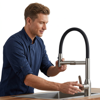 Robinet de cuisine moderne à douchette extractible à arc haut avec cartouche céramique, corps en laiton, poignée en alliage de zinc, flexible de 60 cm pour usage hôtelier