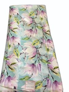 Tela Satén Estampada Digital de Primera Calidad, 90 GSM, para Confección de Prendas y Vestidos, Precio al por Mayor - Product Image 4