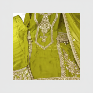Faux Georgette lourde avec séquence de broderie lourde avec travail manuel en miroir réel avec bordure sans pompon avec manche complète - Product Image 1