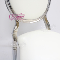 Venta al por mayor de fábrica: Juego de muebles de hotel duradero con electrochapado, sillas de banquete de boda estilo Luis Boucle plateadas, para eventos hospitalarios.