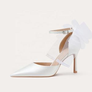 Produttore eleganti scarpe da sposa in pelle di raso bianco di alta qualità su misura per la caviglia tacchi alti scarpe da sposa da sposa per le donne - Product Image 1