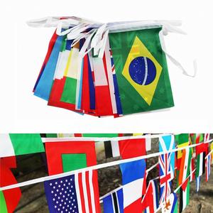 Drapeaux suspendus en polyester résistant aux intempéries avec logo personnalisé pour événements en plein air, défilés, vente en gros - Product Image 3