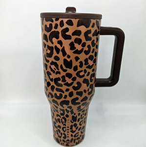 Grenzüberschreitender Europäisch-Amerikanischer 32 Oz/40 Oz <span class=keywords><strong>Hydrojug</strong></span> mit Tarnmuster, 304 Edelstahl-Griff, Luftdichtem Deckel, Auslaufsicher 0-24 - Product Image 1